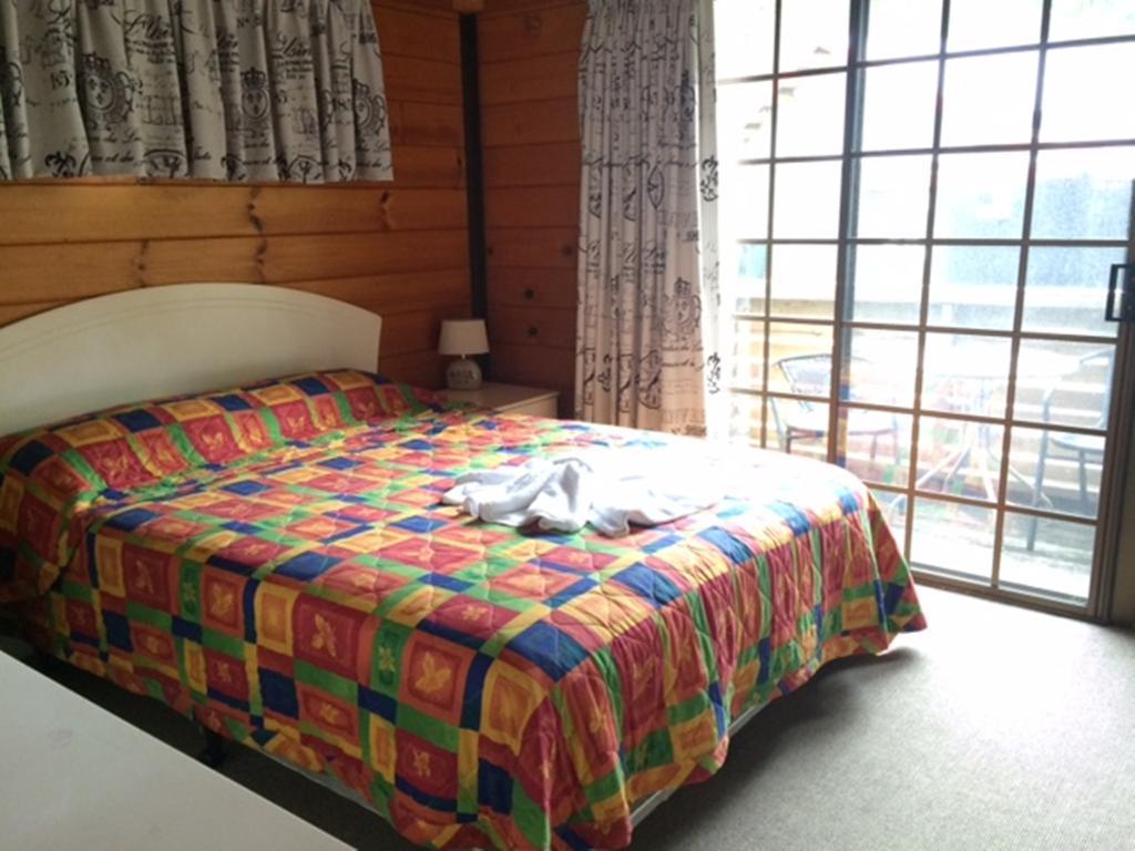 Smugglers Cove Holiday Village Форстер Номер фото