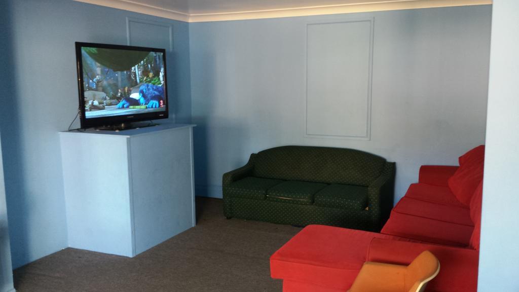 Smugglers Cove Holiday Village Форстер Экстерьер фото