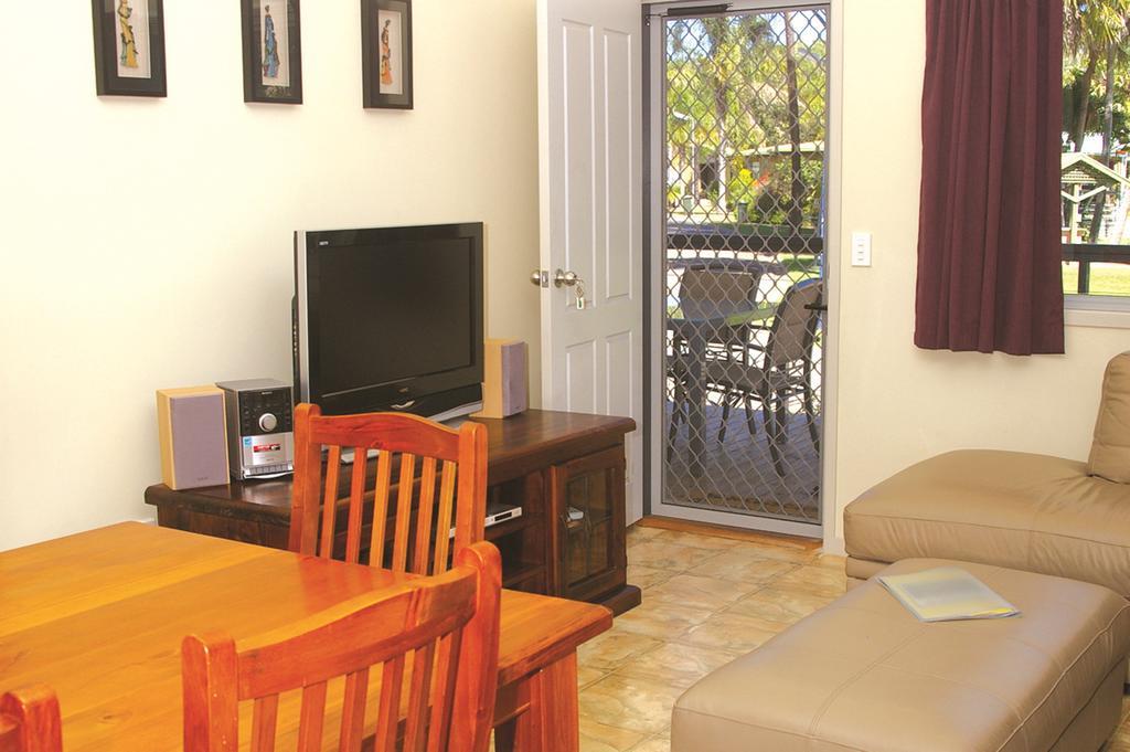 Smugglers Cove Holiday Village Форстер Номер фото