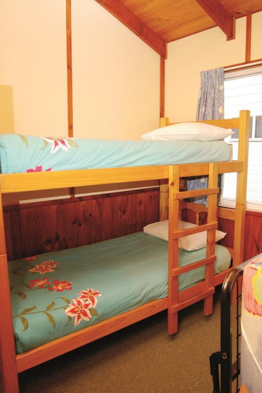 Smugglers Cove Holiday Village Форстер Номер фото