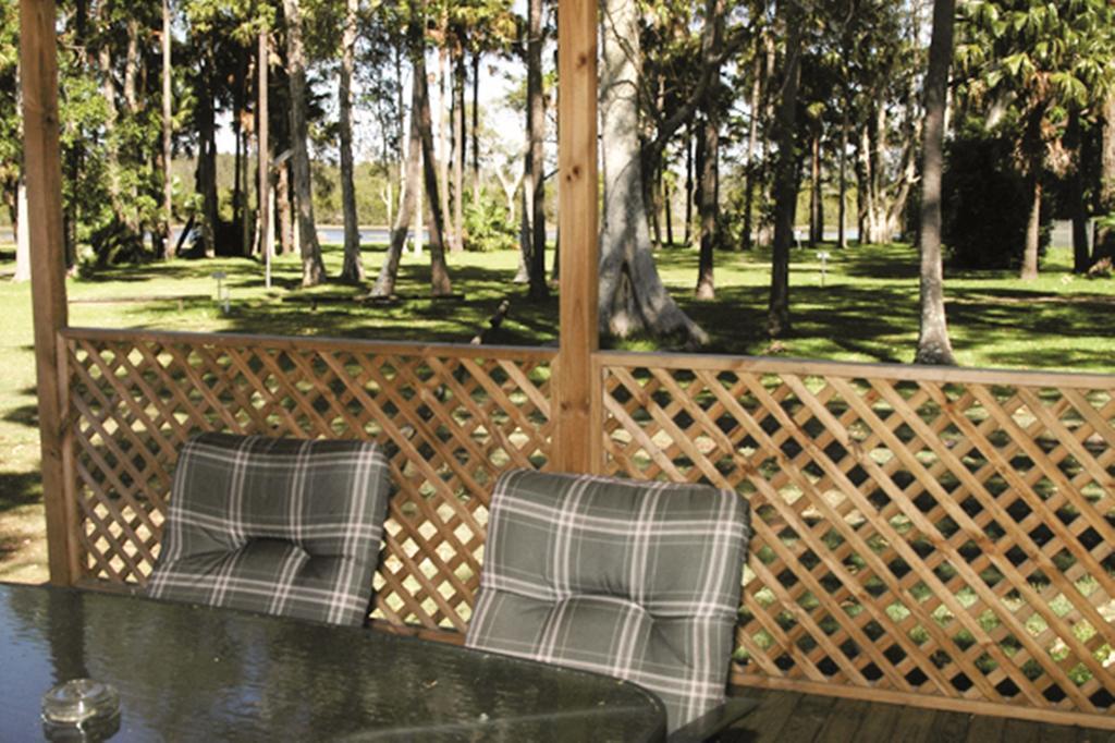 Smugglers Cove Holiday Village Форстер Номер фото